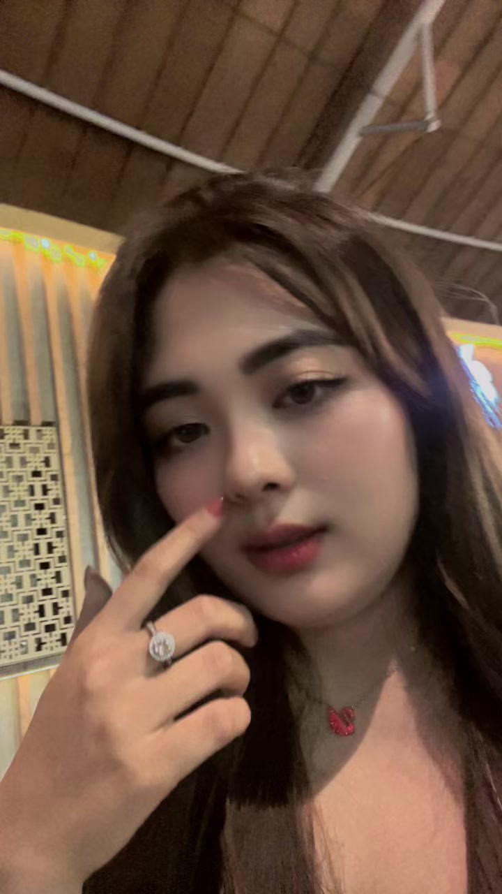 @TRISNA ✨