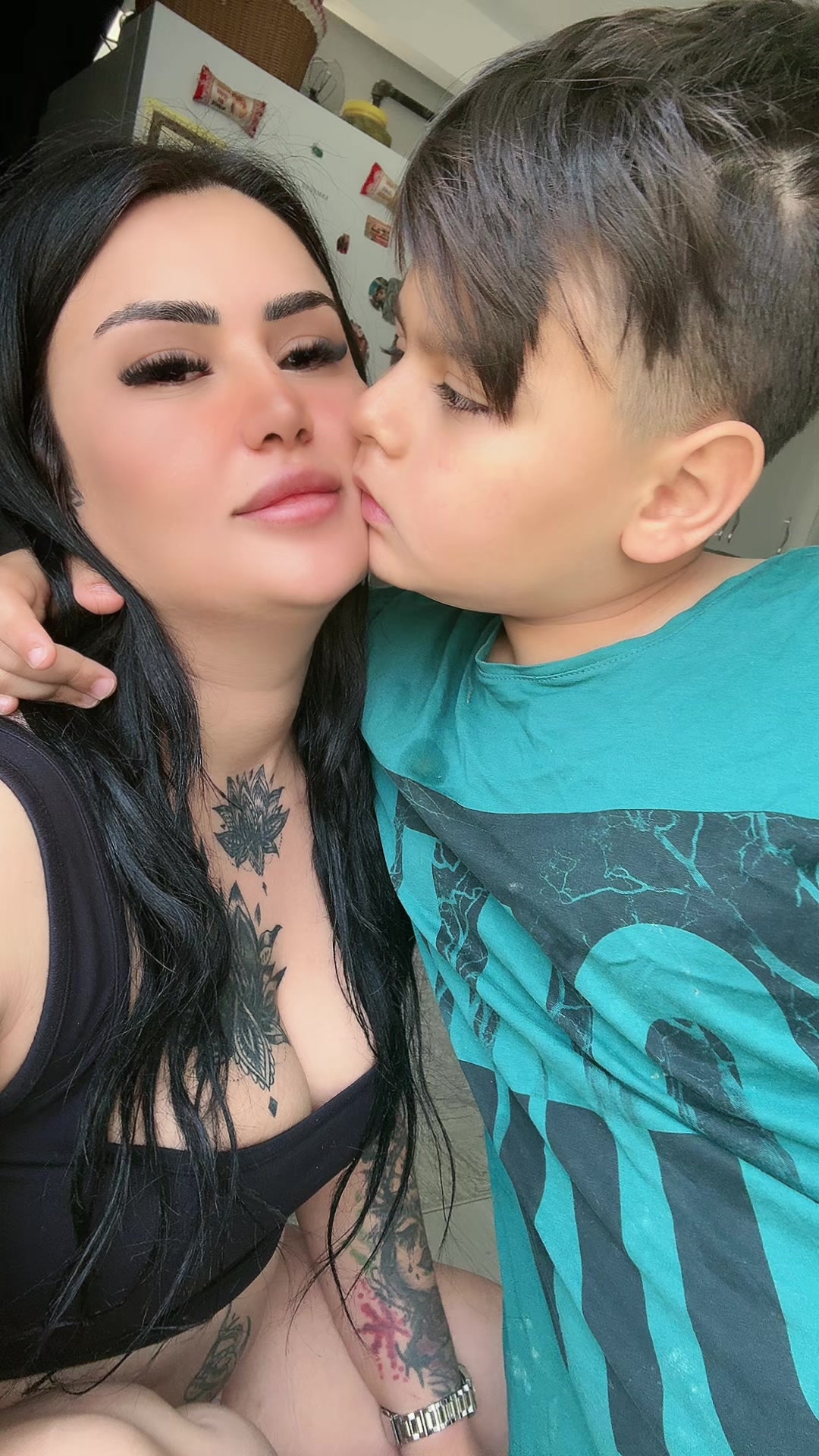 @Azra🖤