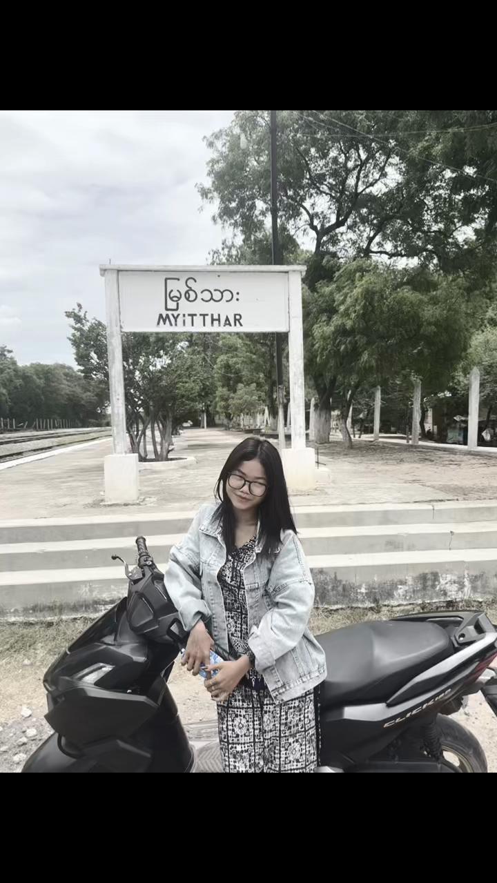 @Hnin Ei Hlaing🤓