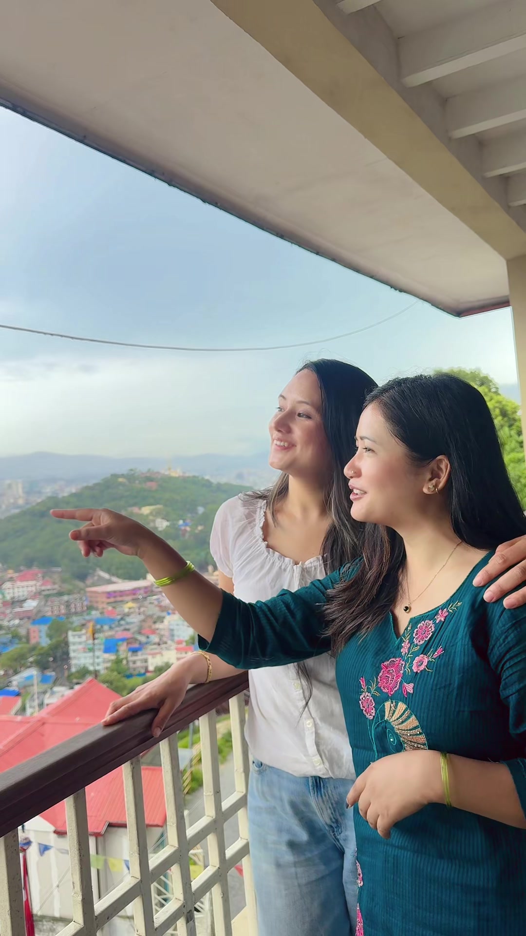 @Juna gurung ✨