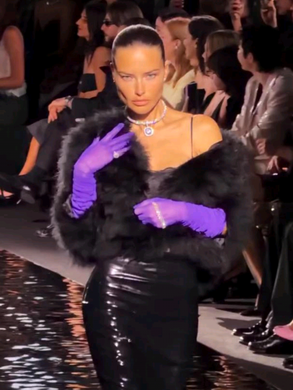 @Runway_Collections