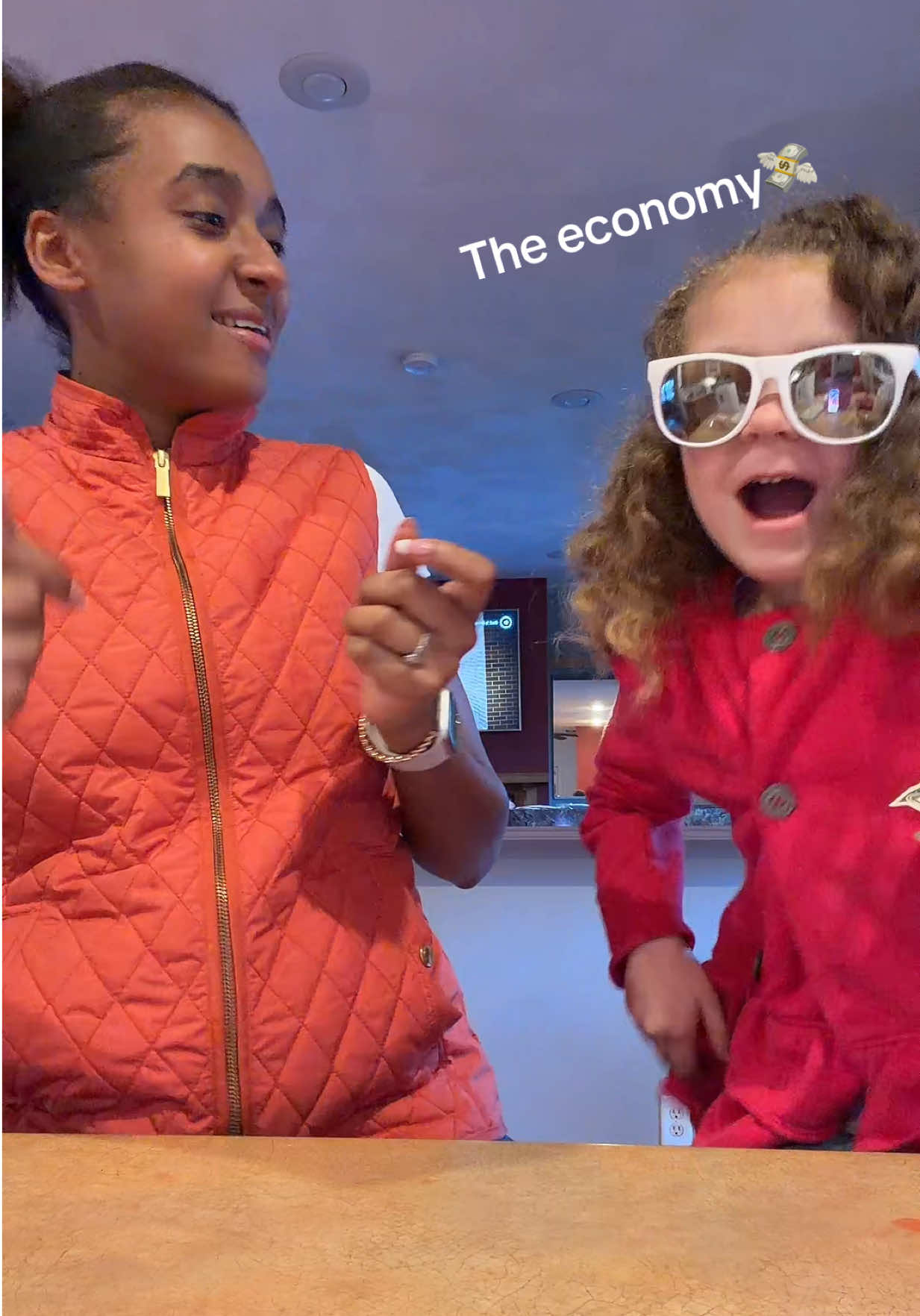 @AvasWorld