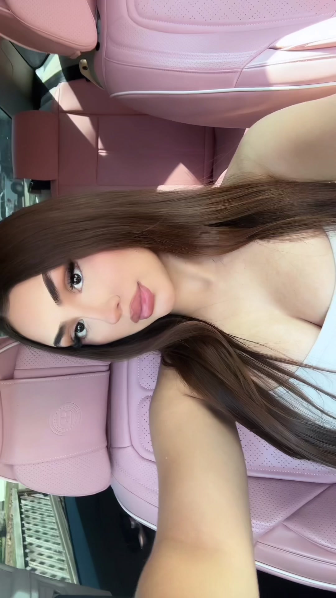 @𝐏𝐈𝐍𝐊 𝐋𝐔𝐕𝐑🎀