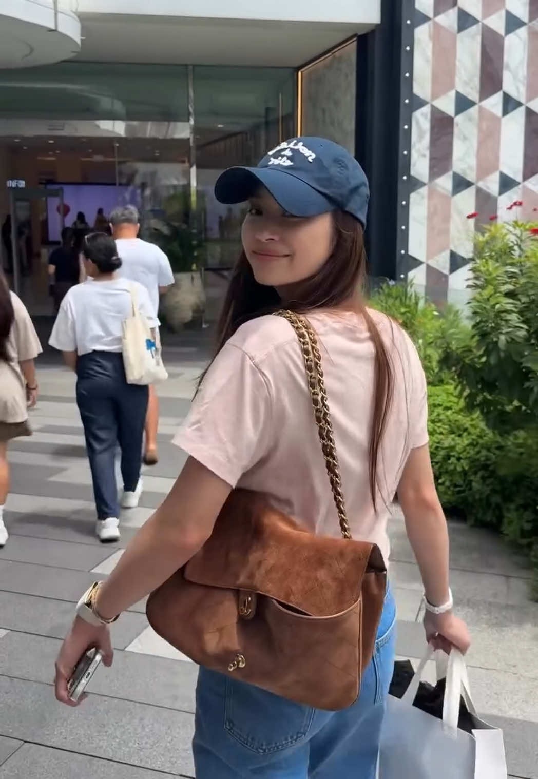 @𝗺𝗶𝘂𝗺𝗶𝘂🧸