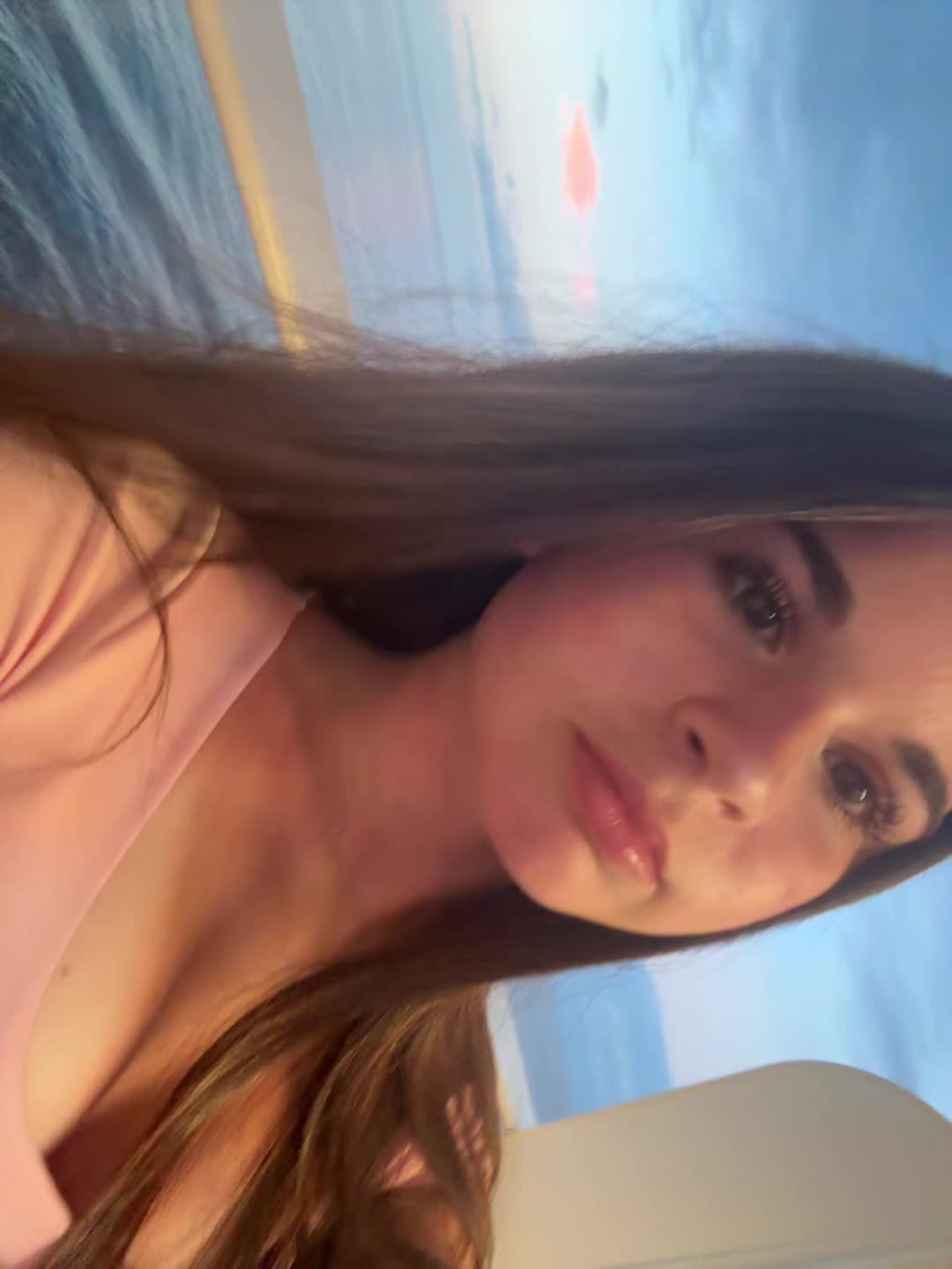 @livvy 💋🫣