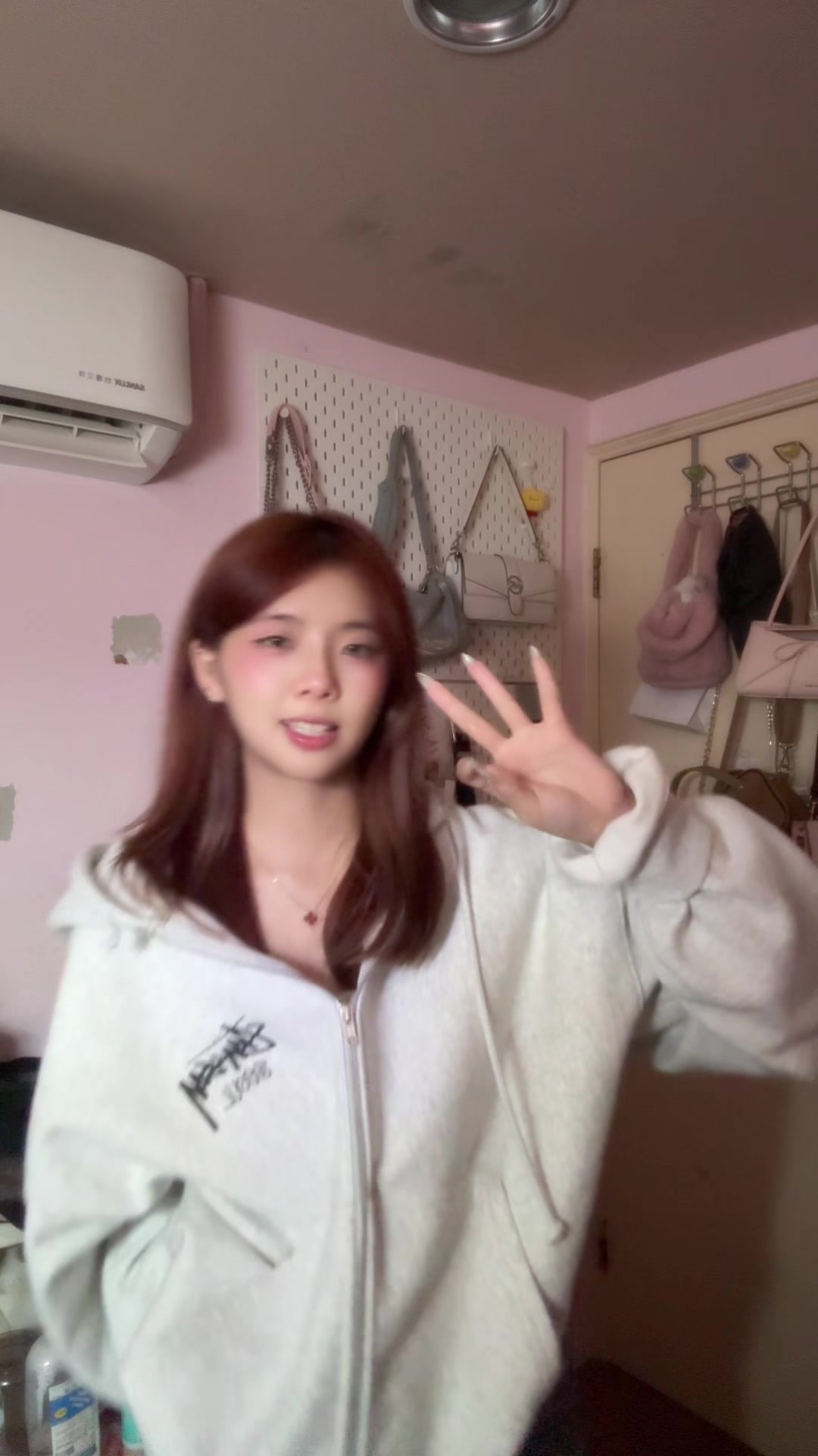 @采穎不是蒼蠅