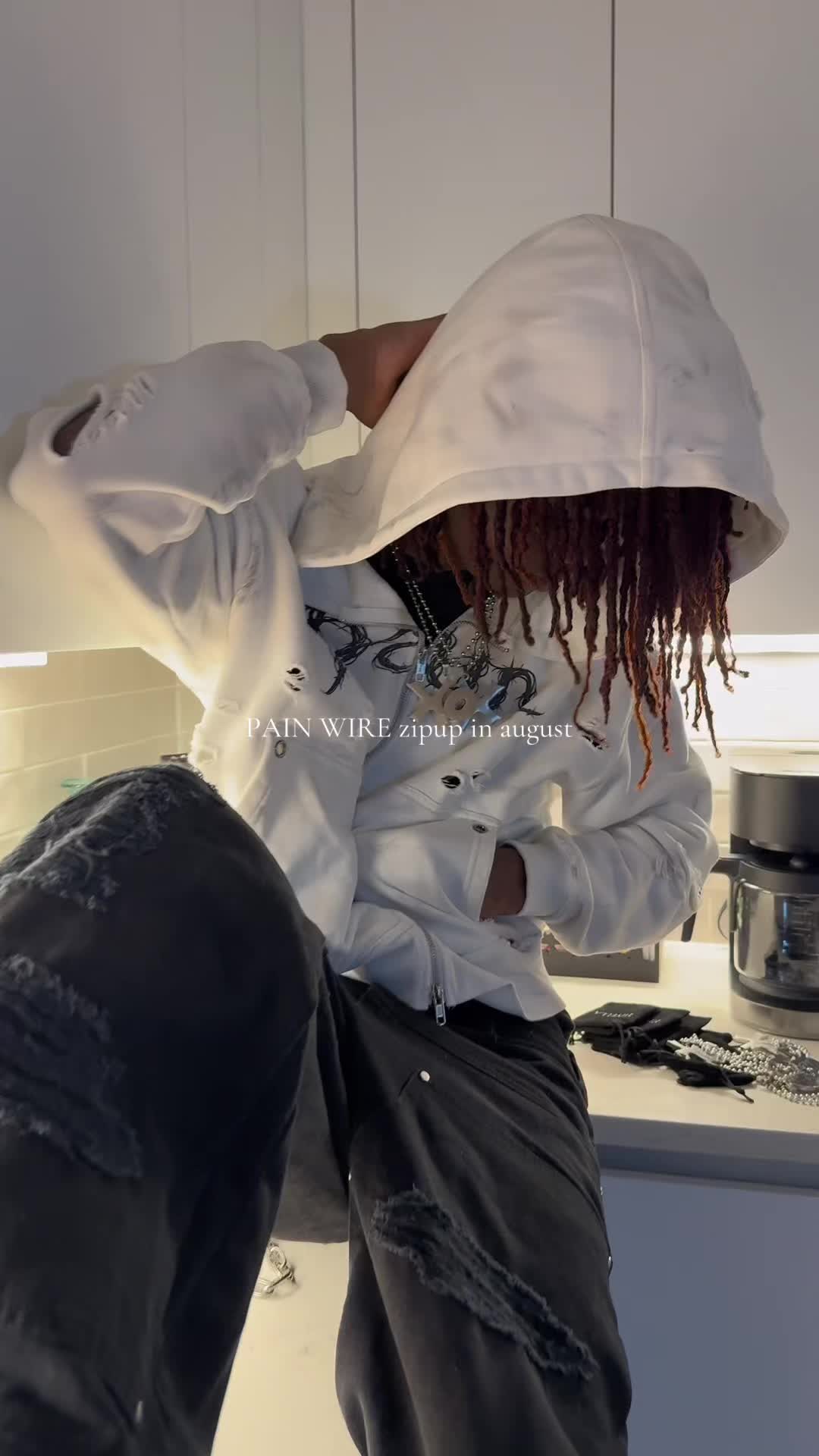 @HIYELLA