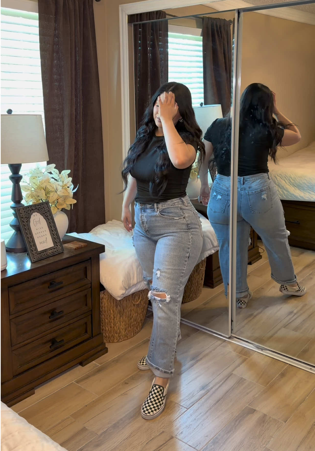 @estheralaniz