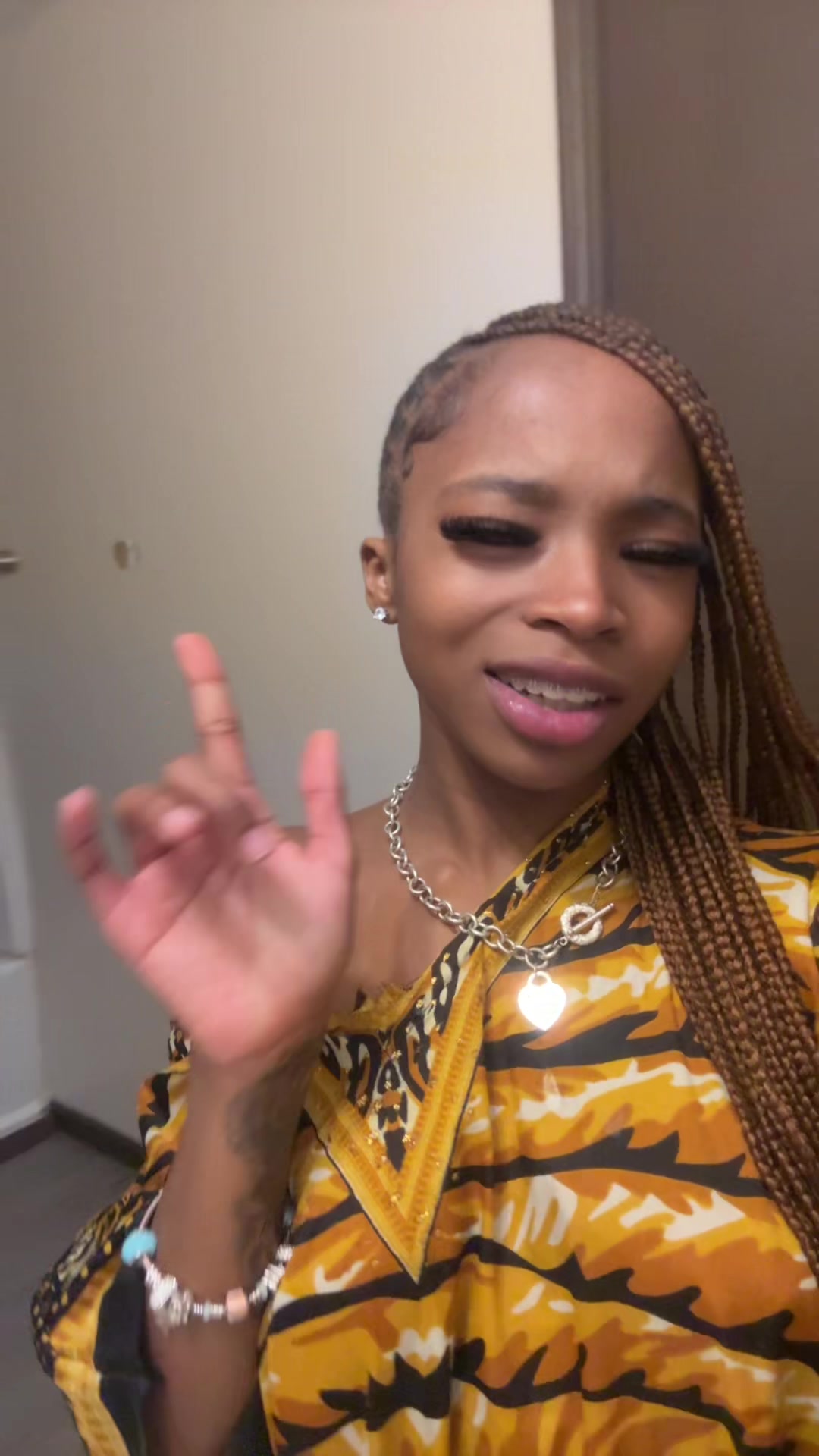 @whoisshe