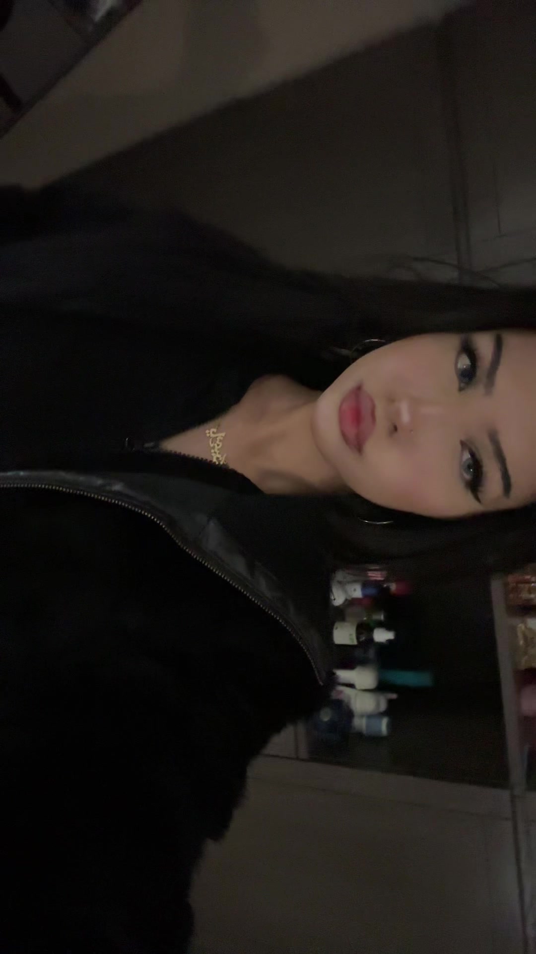 @yasmine