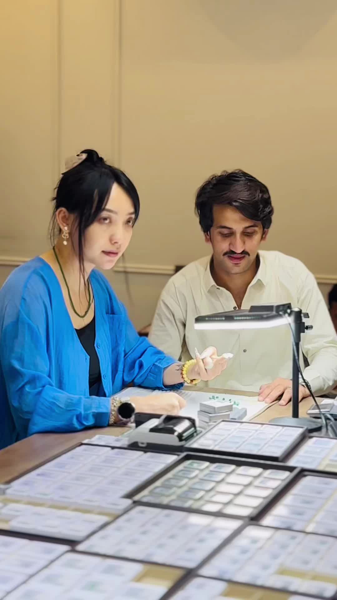 @Noor Gems stone