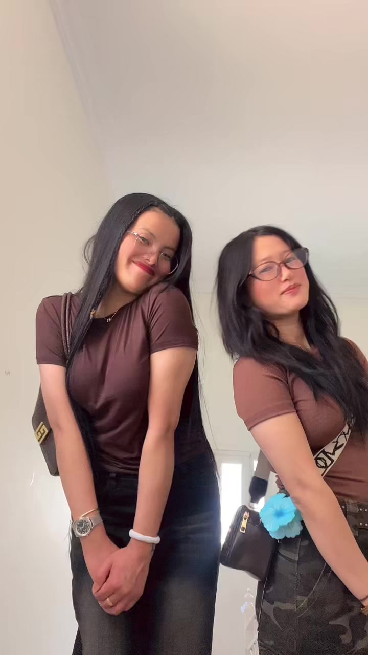 @Theemra🦋