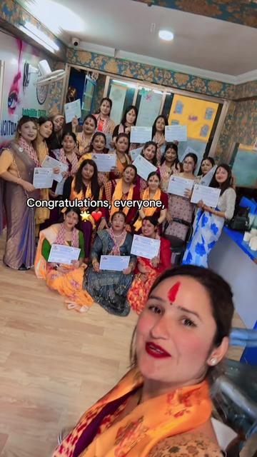 @👑 धनगढीकी चेली🧏&zwj;♀️
