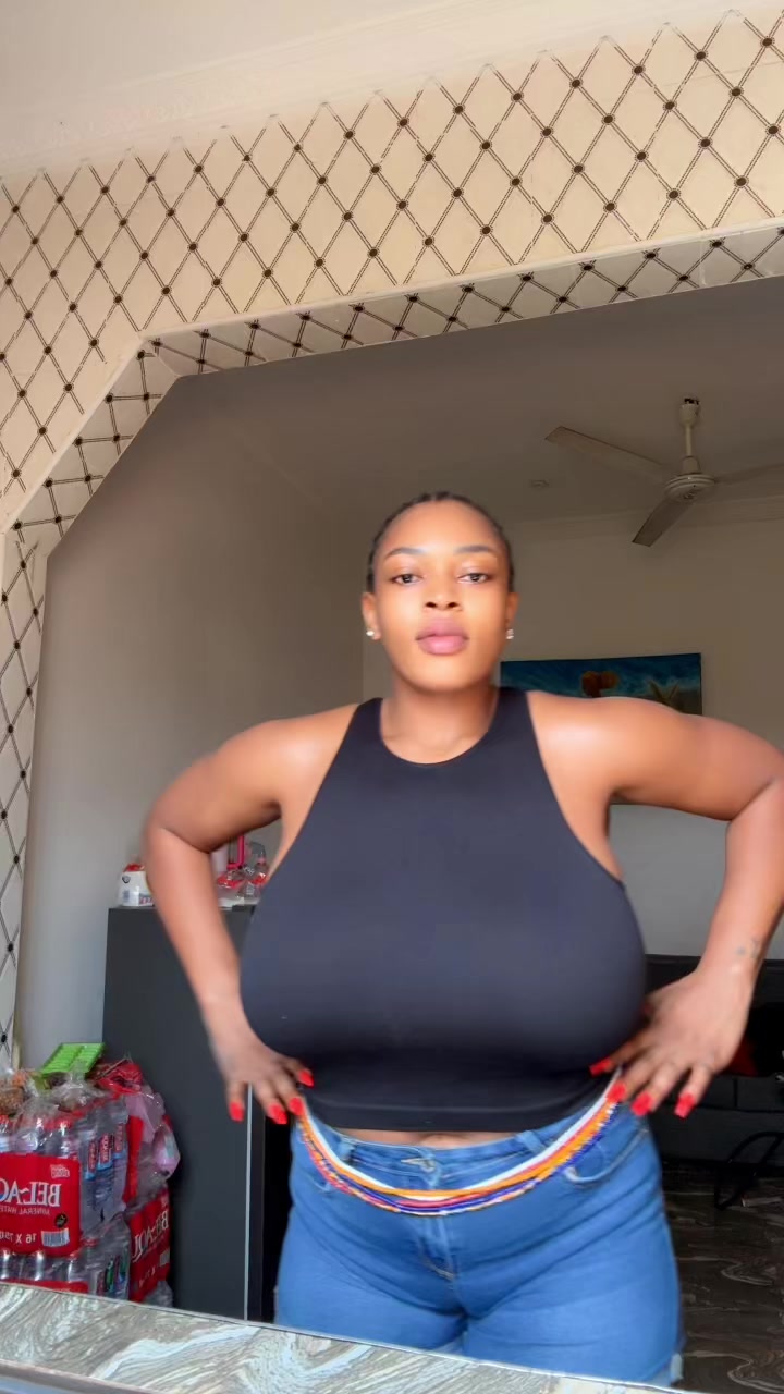 @🩵Bigbreast777🩵