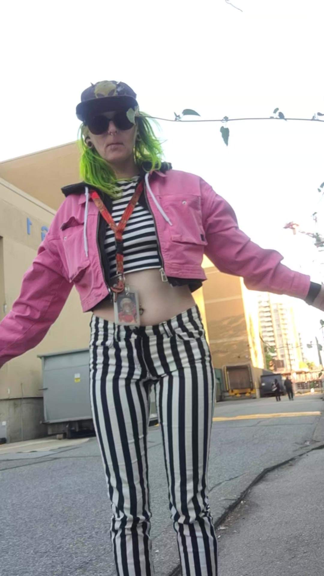 @friendlyalien 🇨🇦