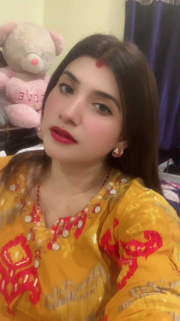 @Luxmi Tiwari🧿