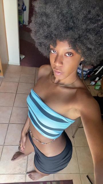 @toriolaaa