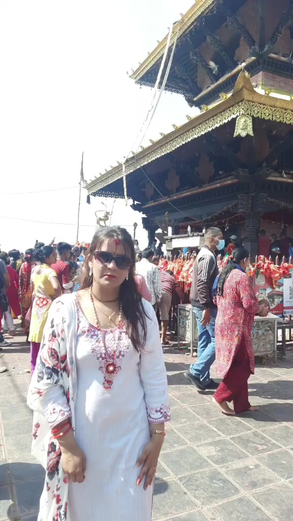 @Srikharel