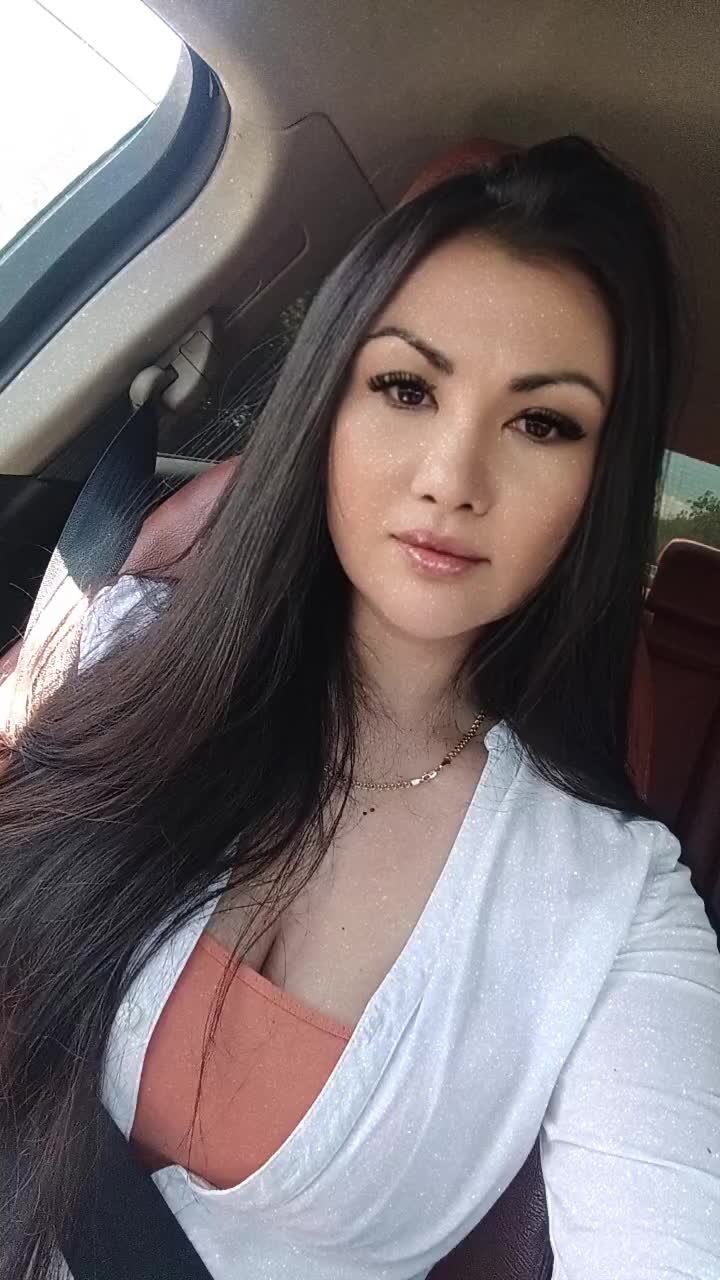 @ViVi😈