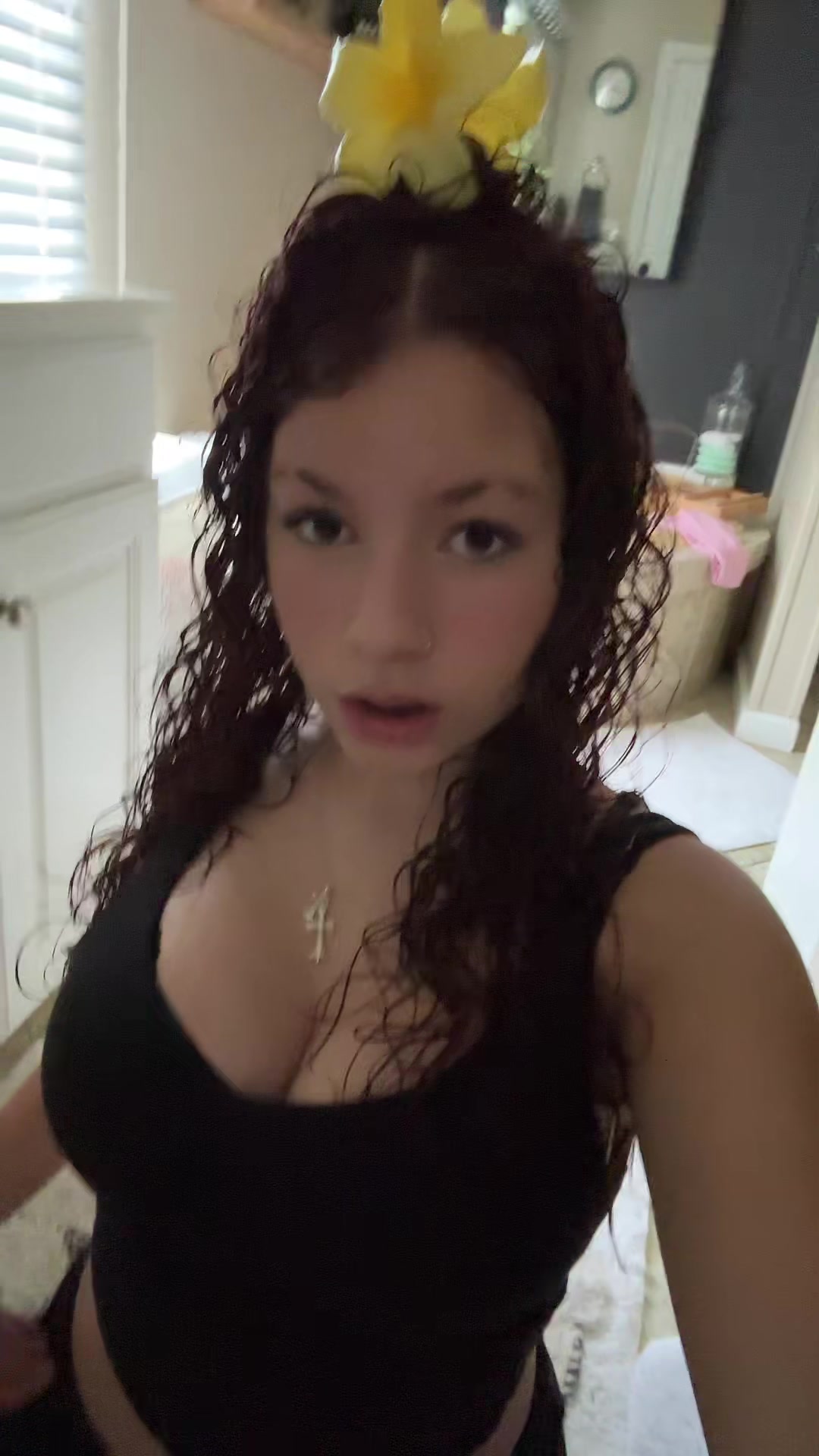 @𝒞 ᥫ᭡.
