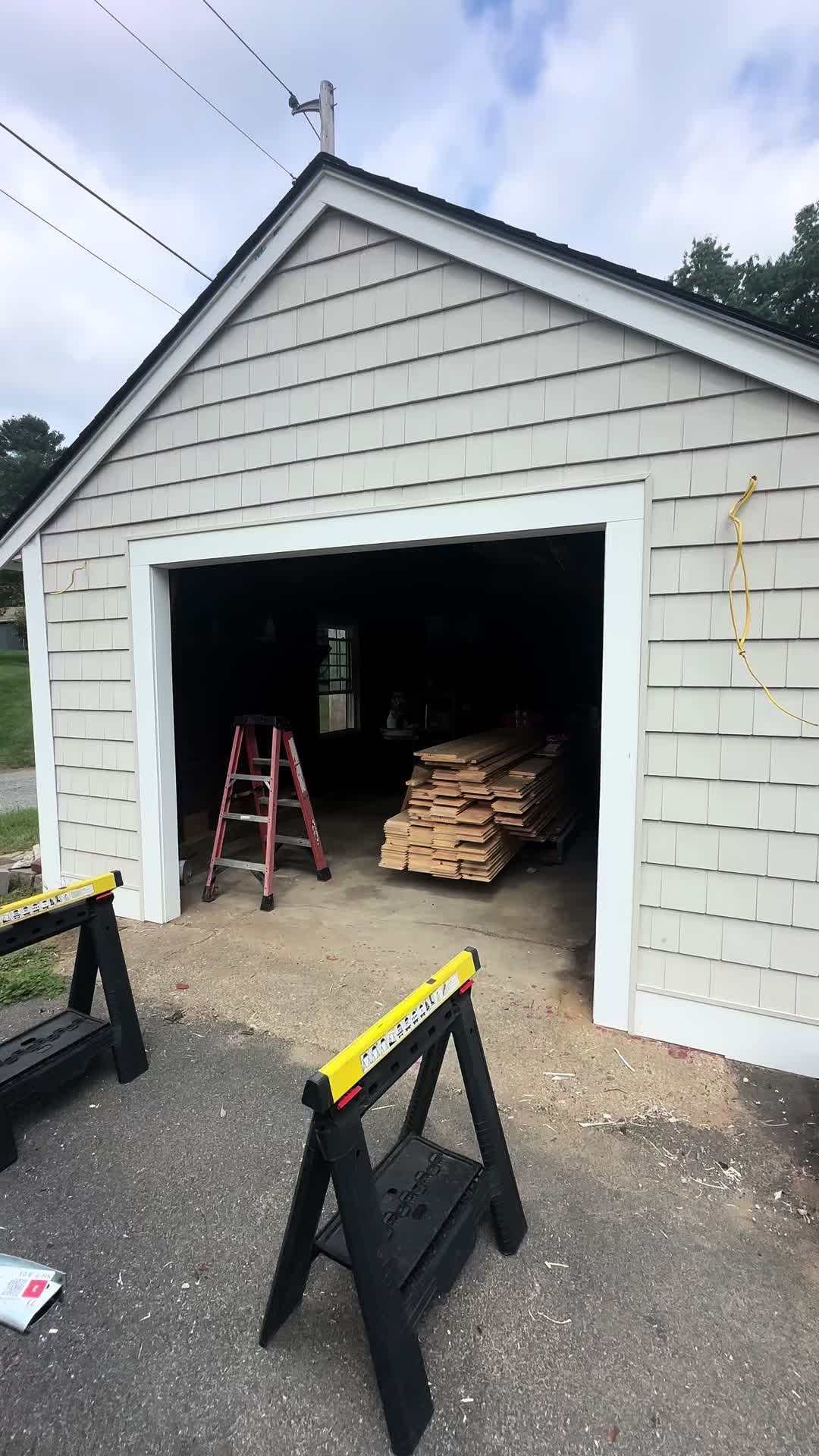 @Bella Overhead Doors LLC