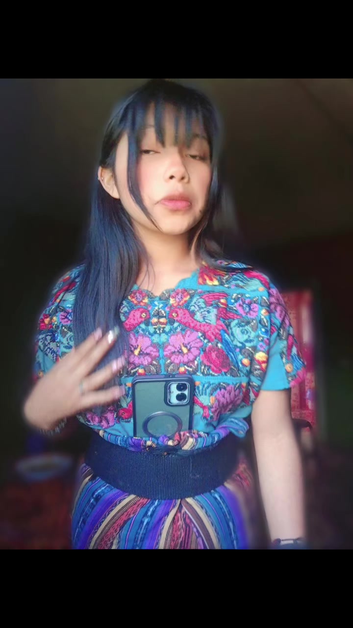 @>.♤☆&bull; hernadez Cely &bull;♡☆.<