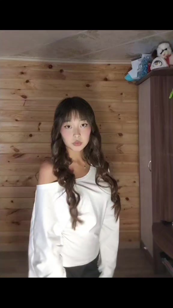 @arishaa