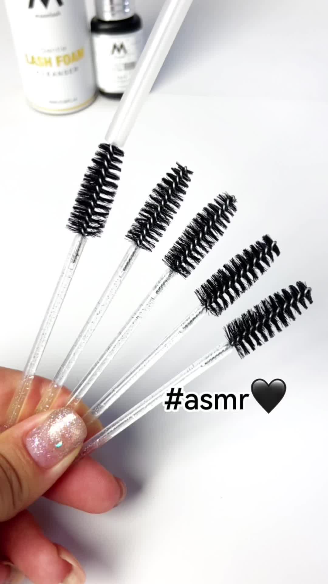 @moonlashbeauty