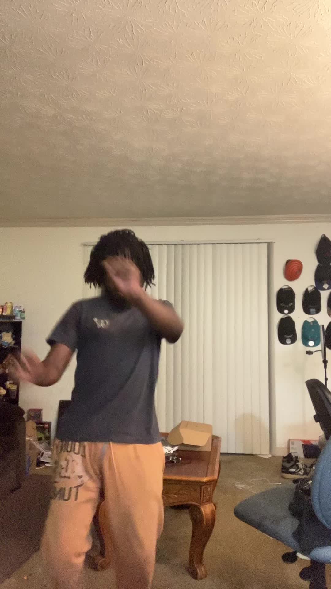 @Chrisleviyw