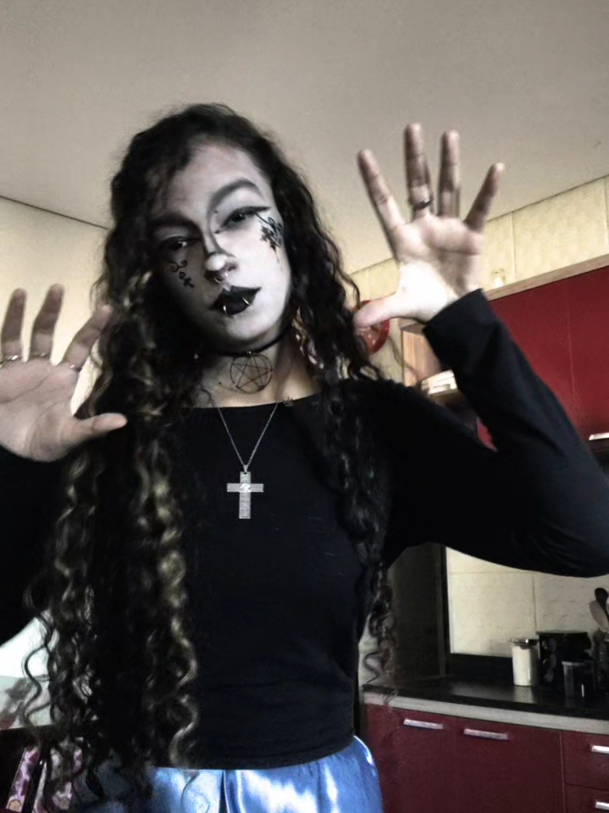 @⦻𝔐.𝟕 𝔐𝔞𝔯𝔦𝔞𝔥 🦇☭.˚🕷𐙚⦻