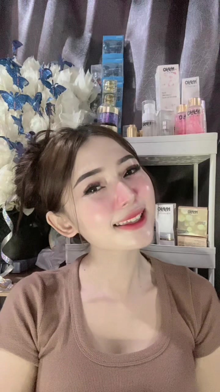 @Lili