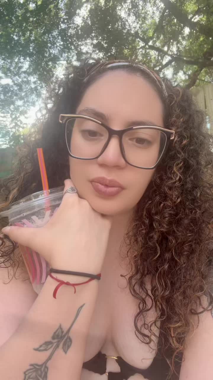 @whiskeygirlreads_