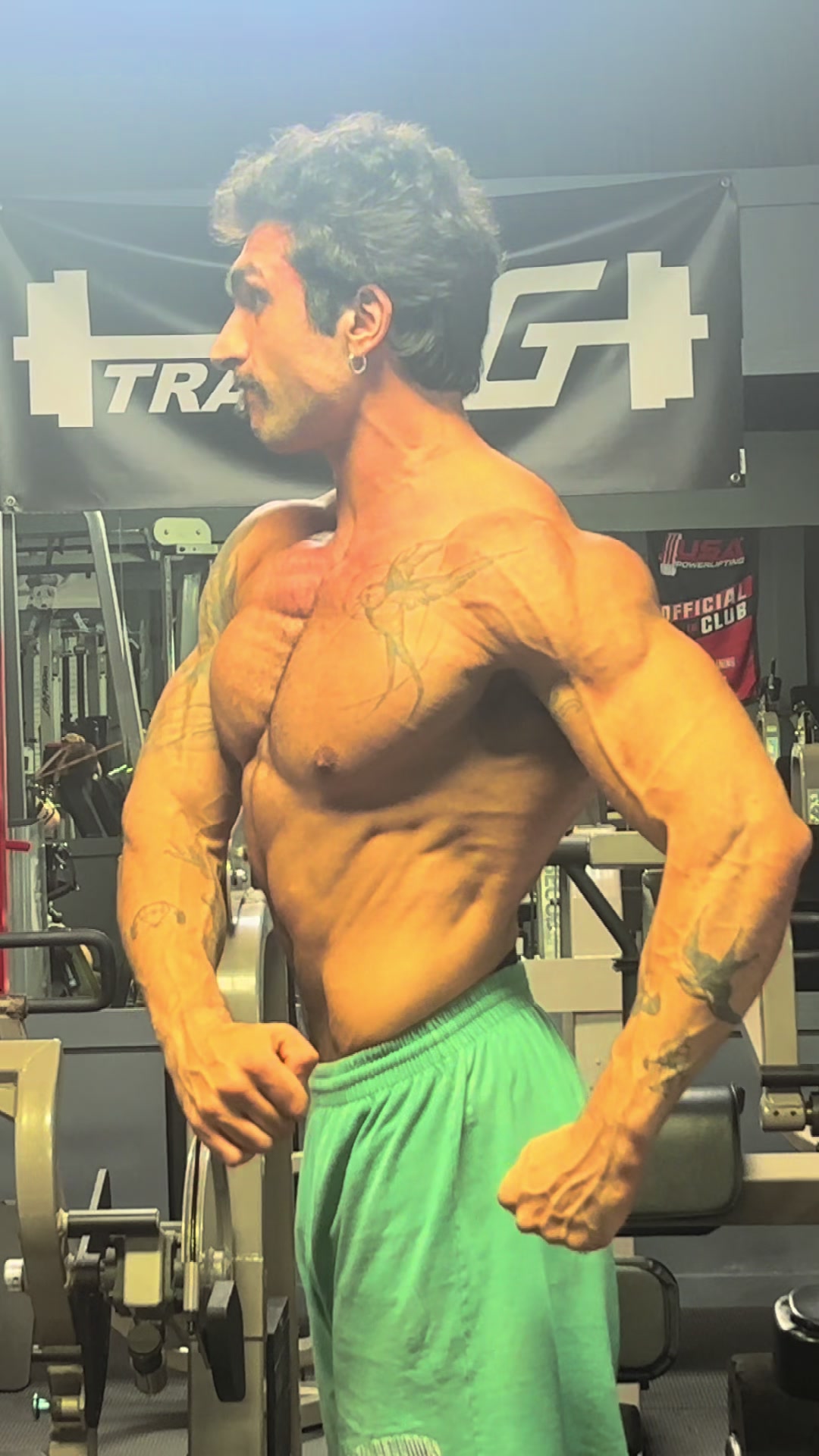 @goliathliftzz 6’6 bodybuilder