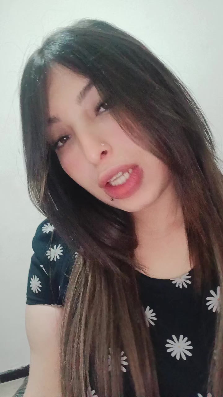 @Nut Ella