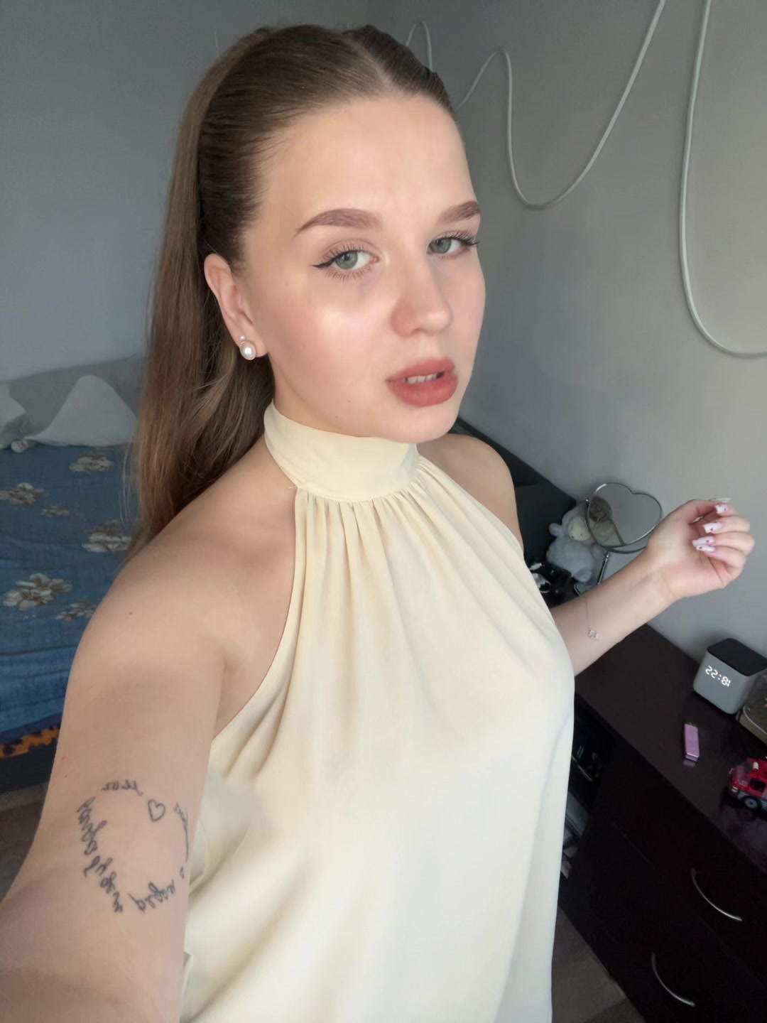 @Эвелина