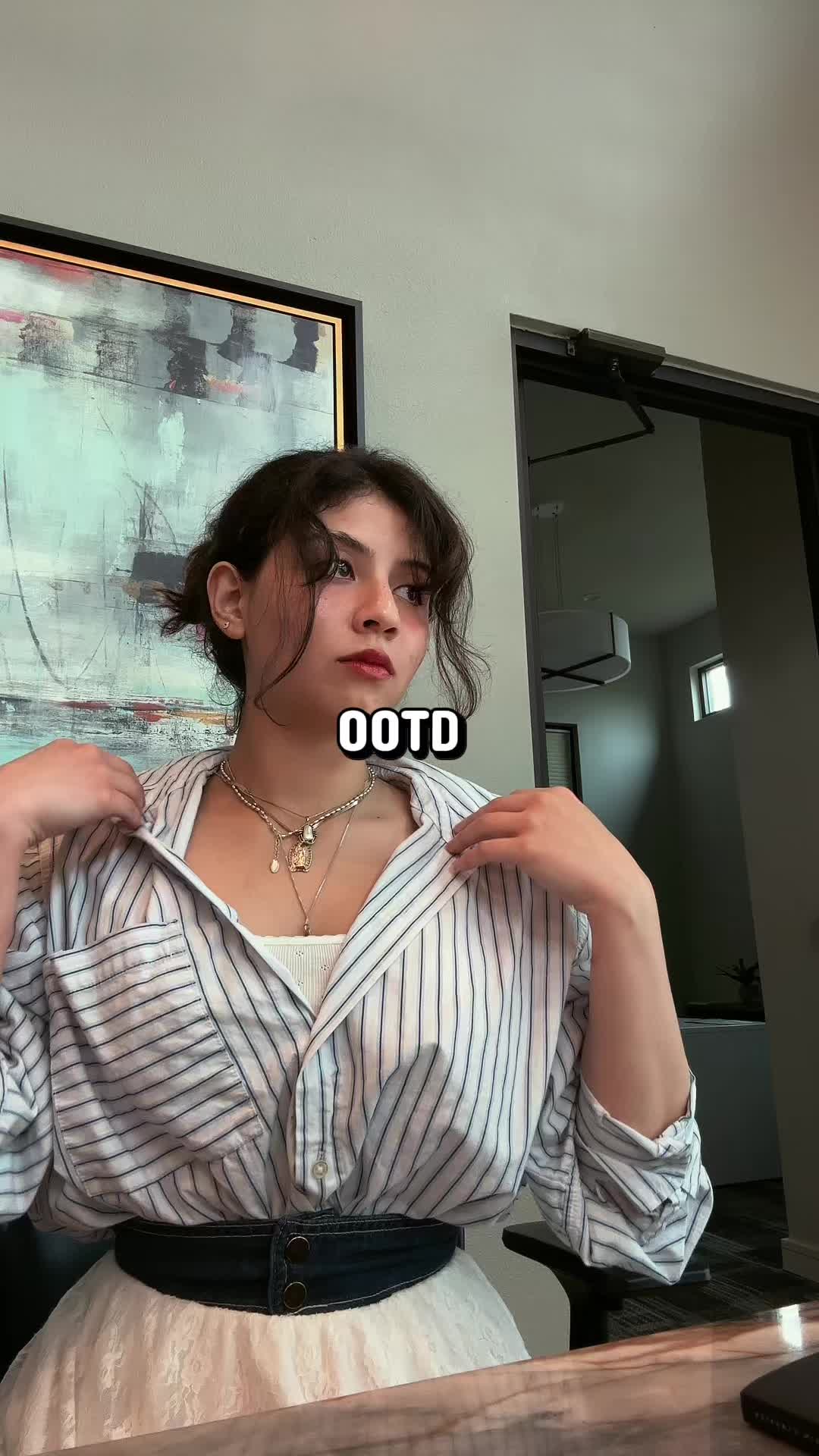 @(๑>◡<๑)