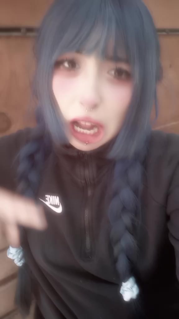 @Nina