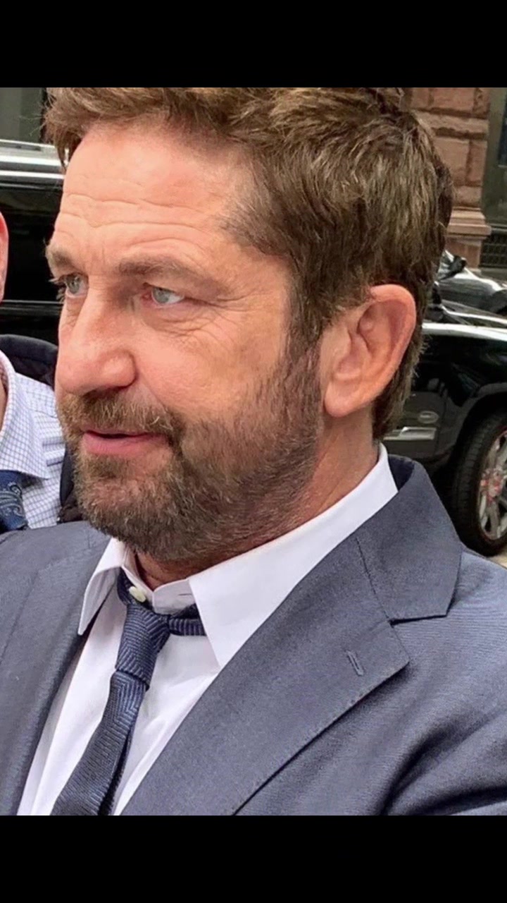 @Gerard Butler