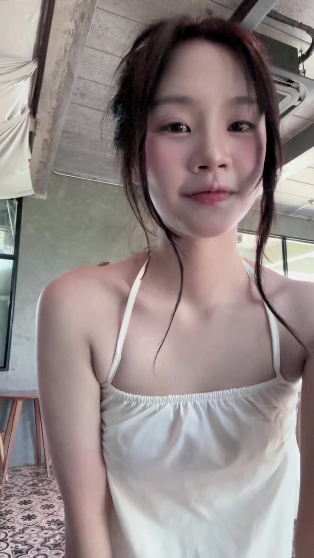 @ລາດີ້