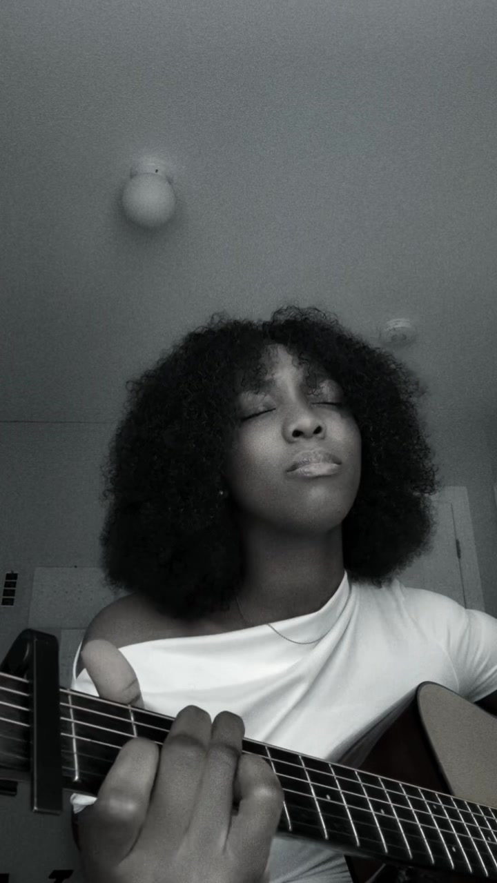 @oluwa_thobee