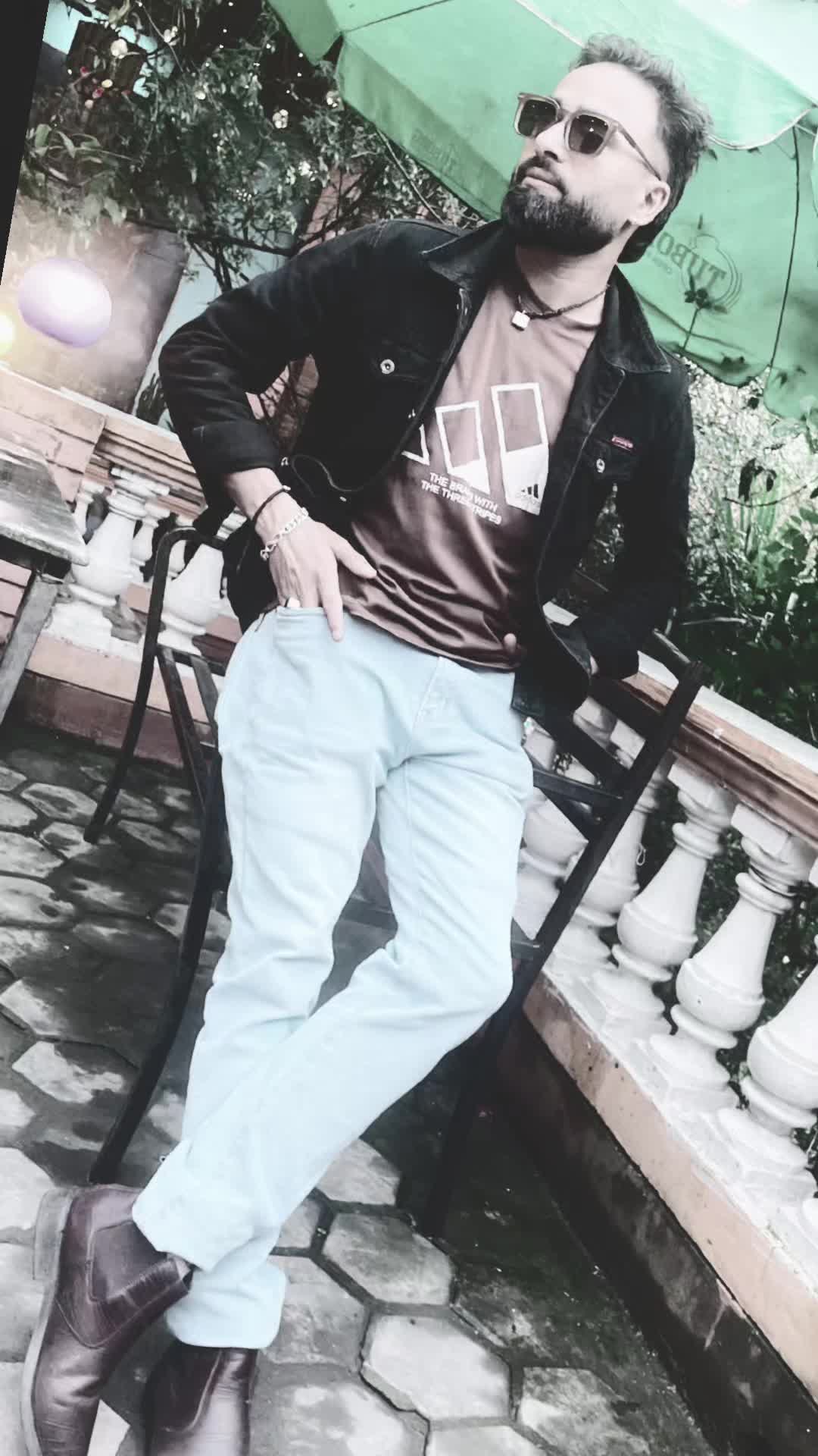 @HandsomeHunk (VK18)