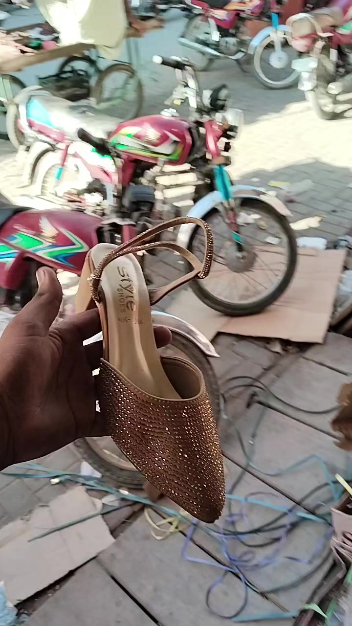 @RAVI SHOE'S DAUR