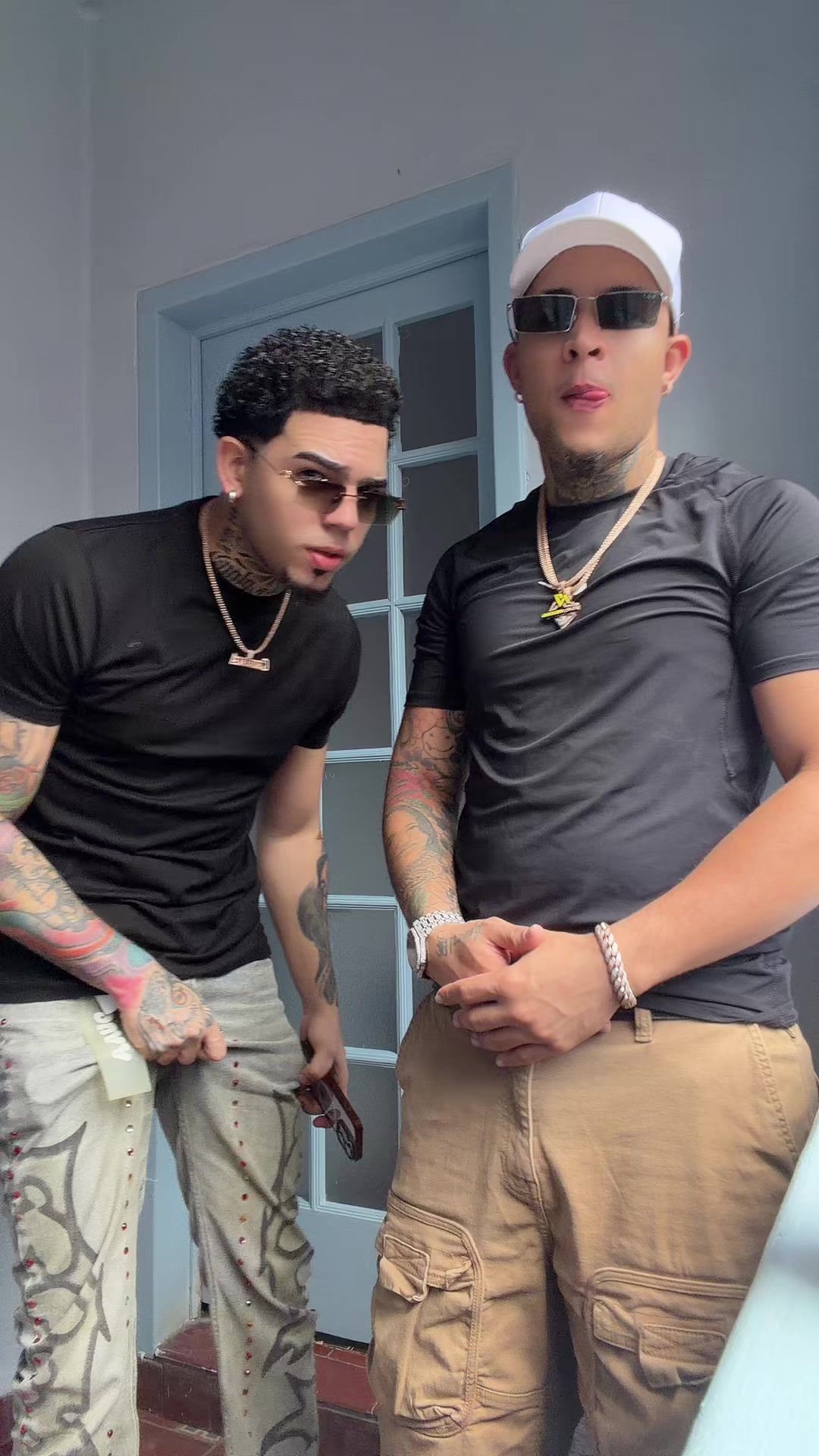 @JeyOne