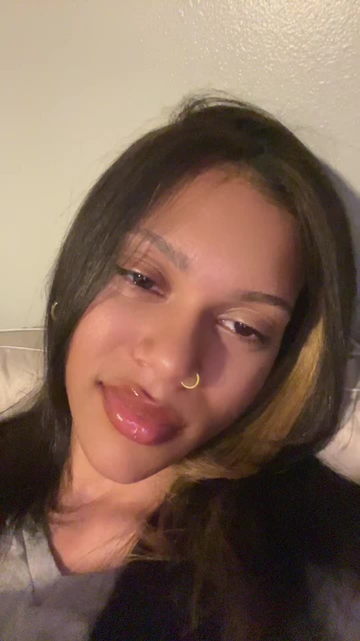 @layla…