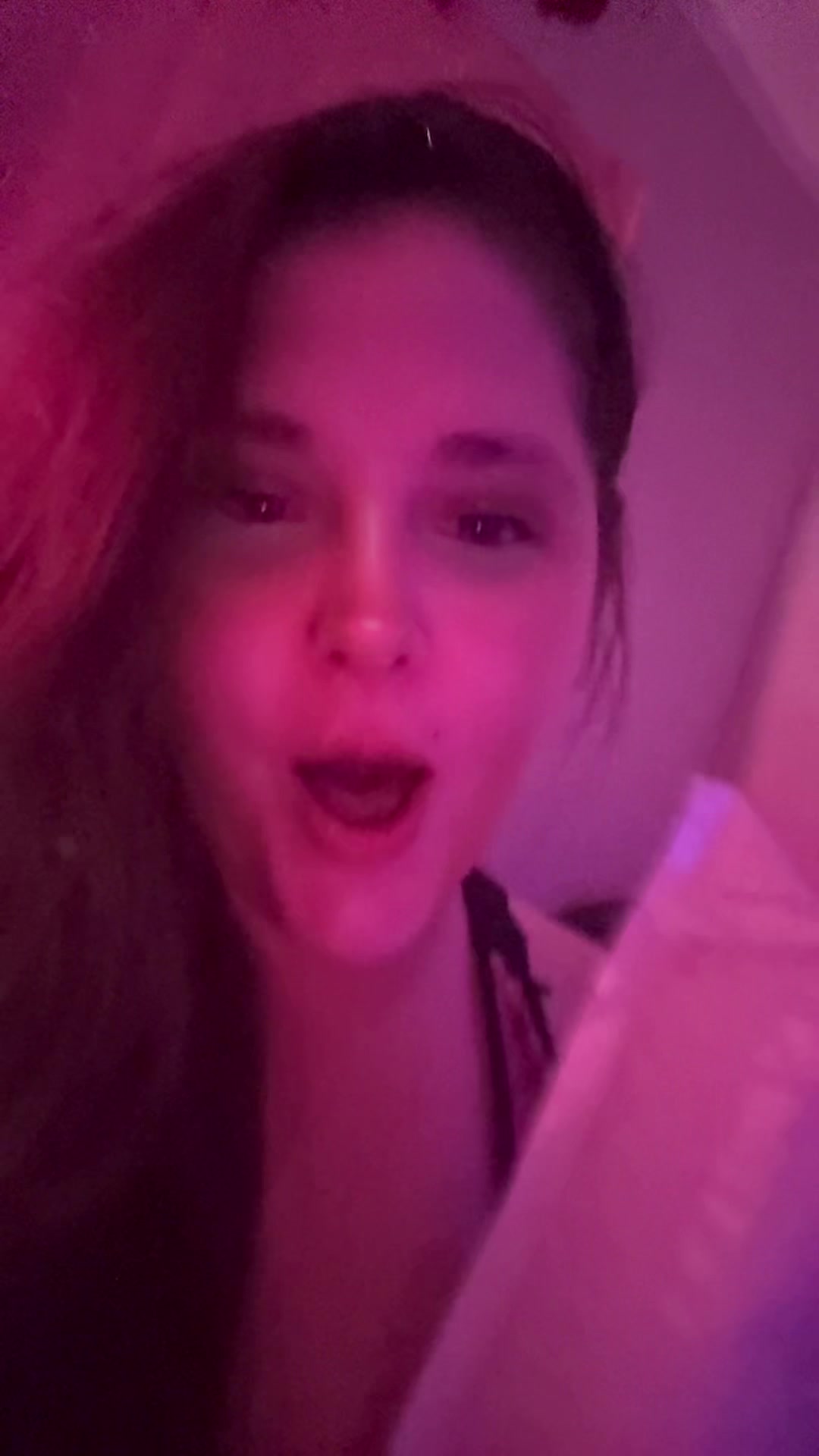 @AshWms💋