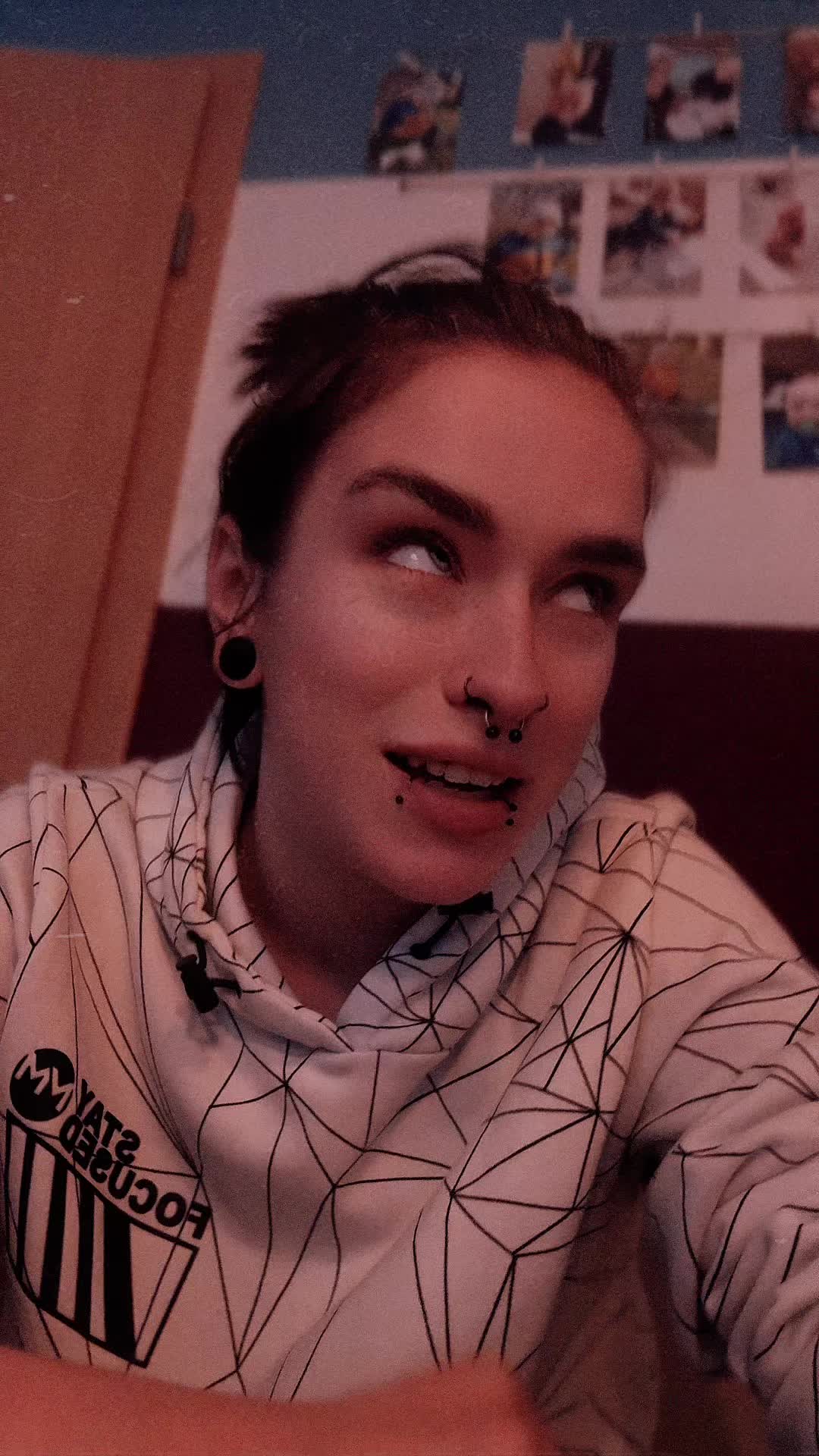 @Mäx