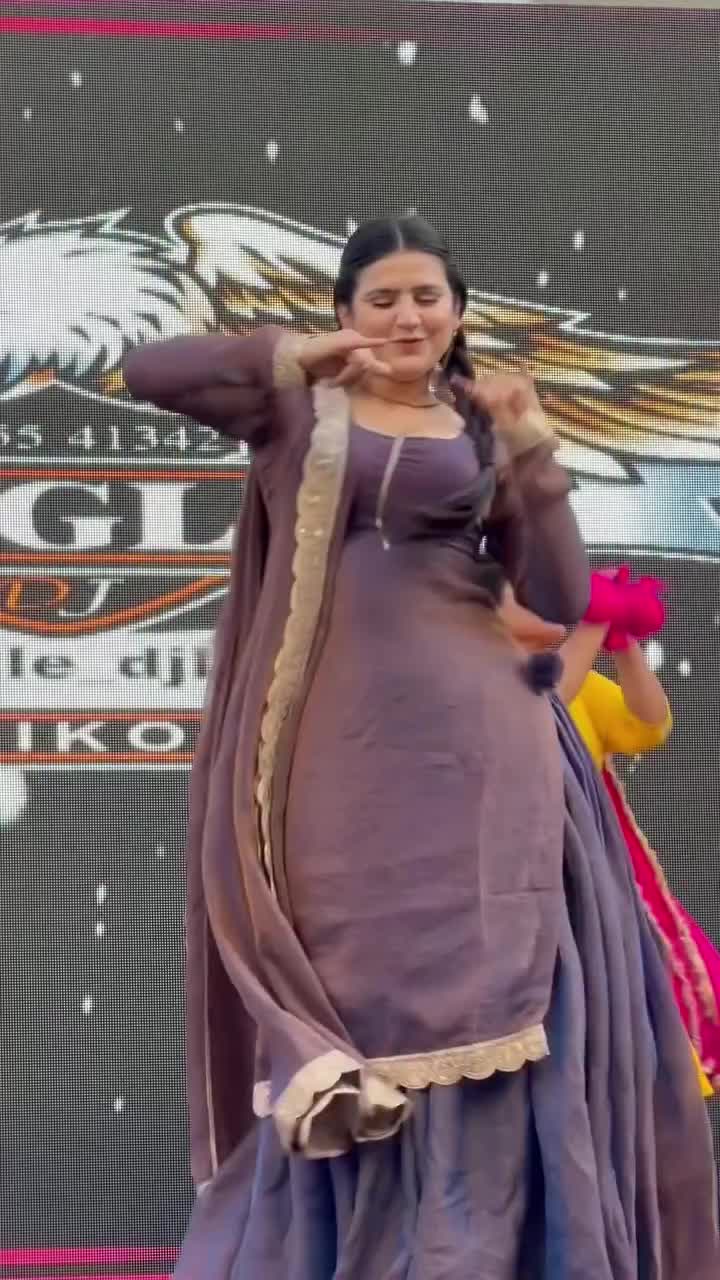 @Aj_Malika011