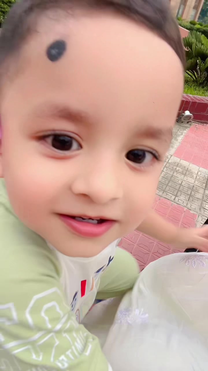 @Ayrin EtiđĻđŠĩ