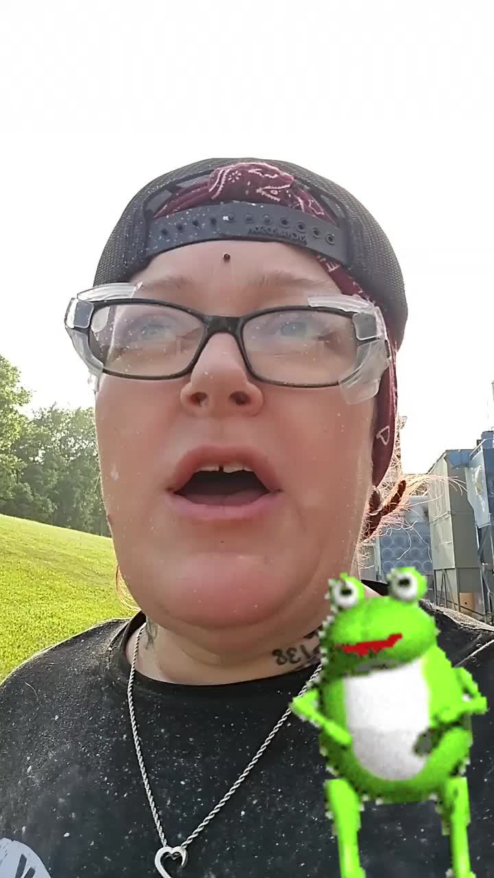 @PatrioticGreenEyedGirl🇺🇲🐸❤️