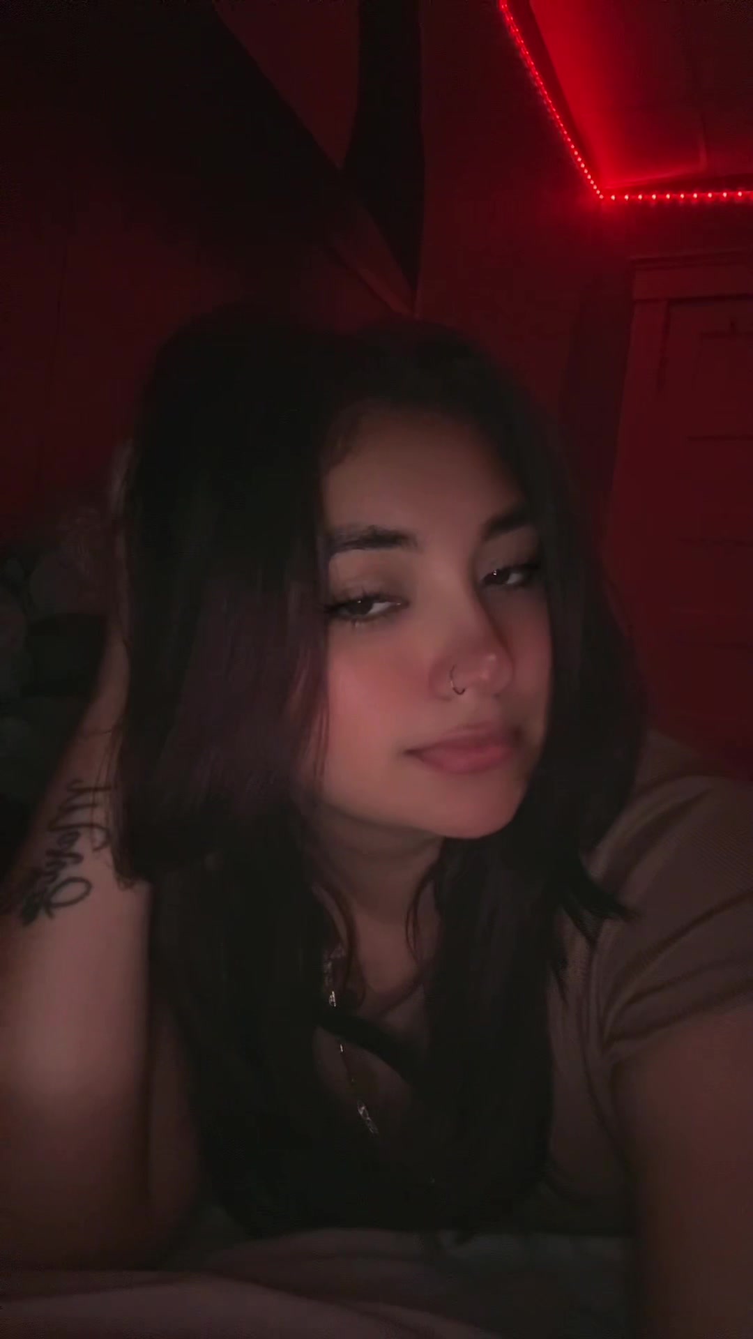 @𝓖𝓻𝓪𝓬𝓱𝔂 𝓞𝓻𝓽𝓲𝔃 🍒🇸🇻